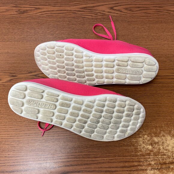 Reebok Skyscape Runaround Walking Shoe - Picture 11 of 12